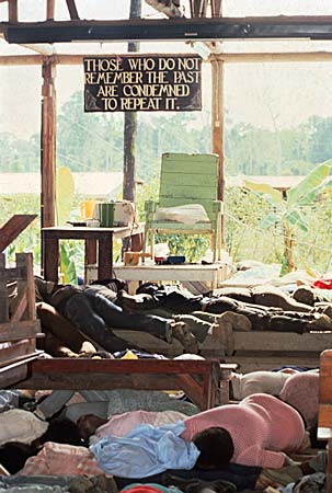 [Jonestown+Throne.jpg]